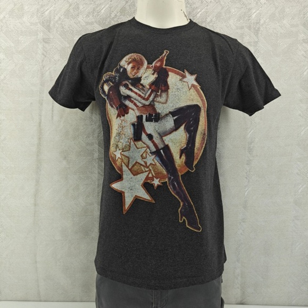 Bethesda‎ Fallout T Shirt Mens Medium Grey Nuka-Cola Girl Graphic Gaming Tee